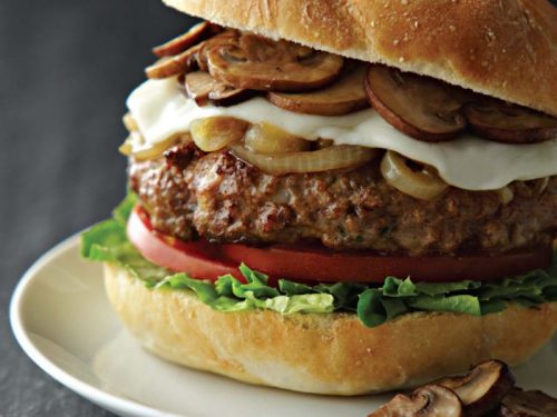 Burgers with Mozzarella, Caramelized Onions